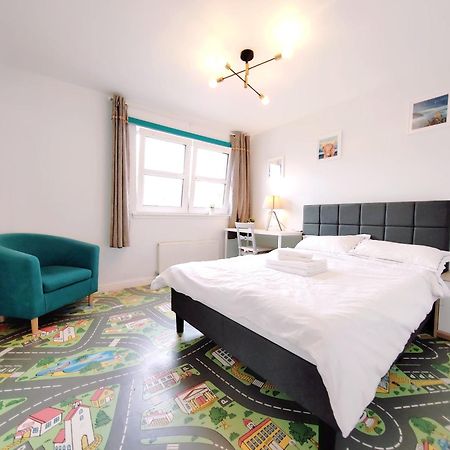 Modern And Spacious Double&King Bedrooms Both With Private Bathrooms 에든버러 외부 사진