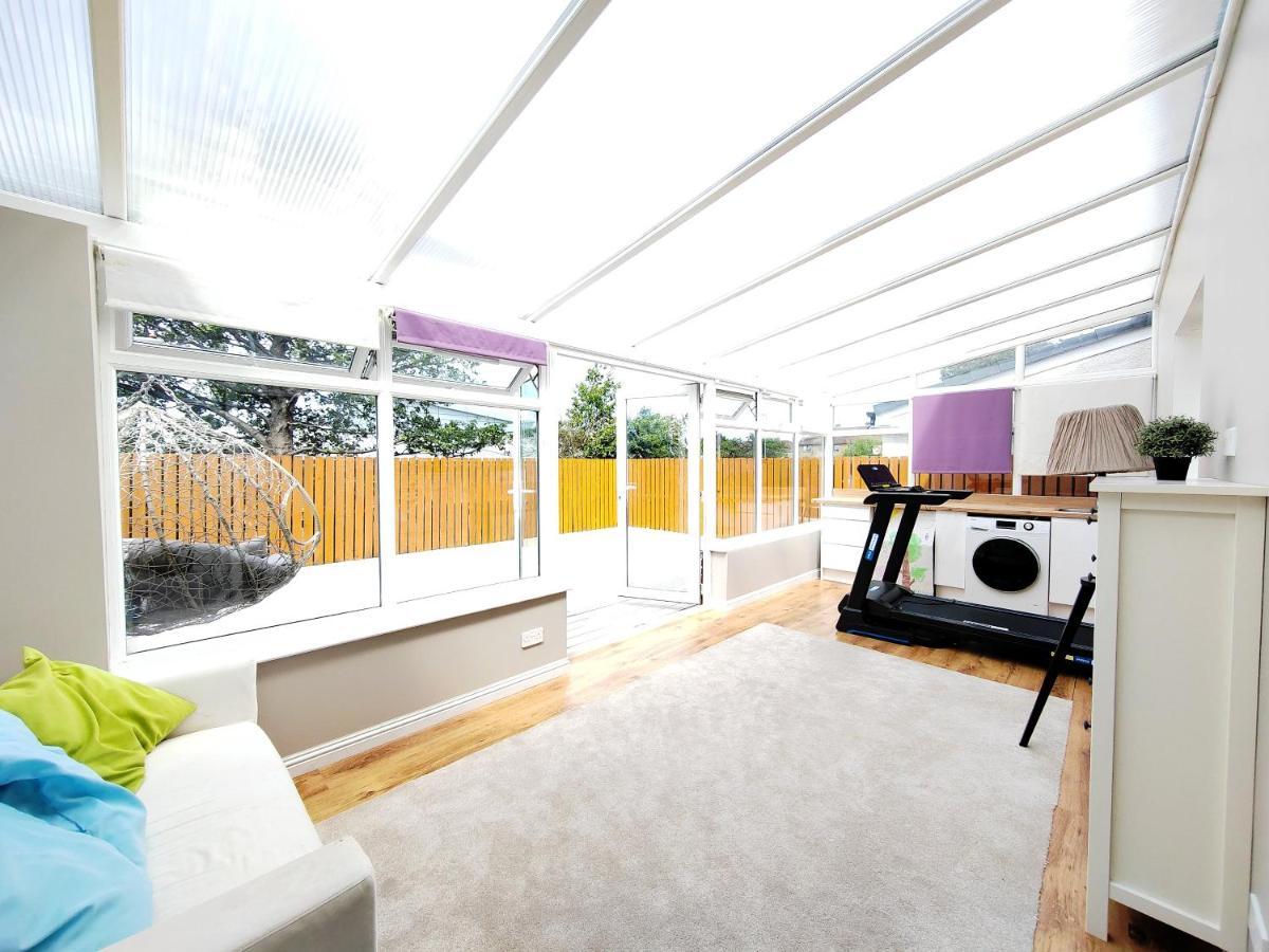 Modern And Spacious Double&King Bedrooms Both With Private Bathrooms 에든버러 외부 사진