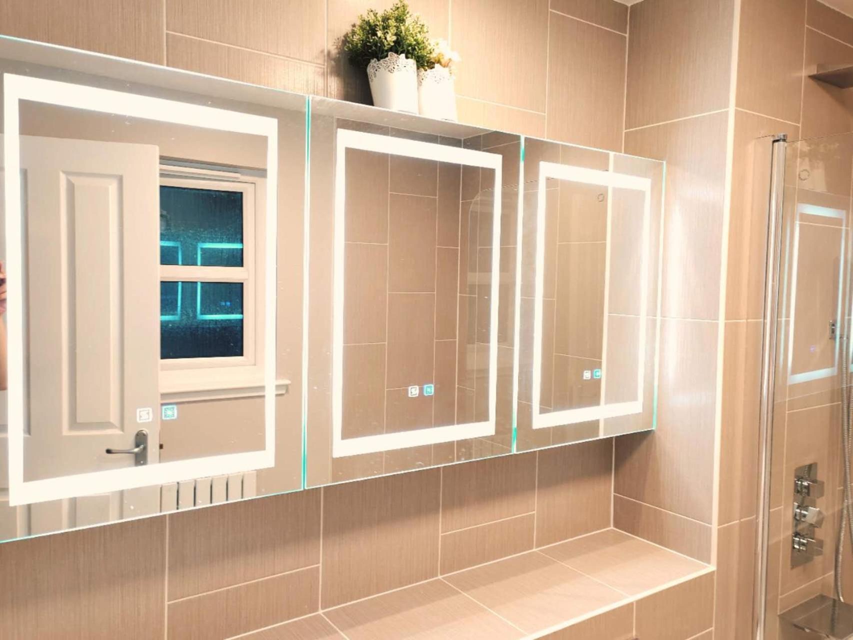 Modern And Spacious Double&King Bedrooms Both With Private Bathrooms 에든버러 외부 사진
